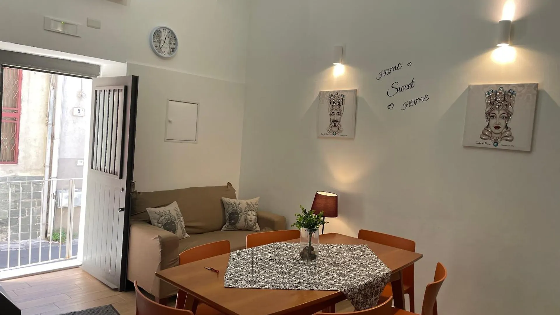 Апартаменты Due Passi Dal Centro Катания